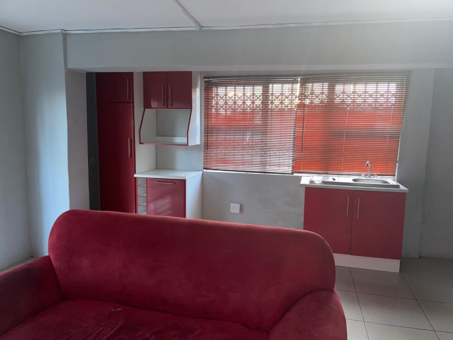 5 Bedroom Property for Sale in Amalinda Eastern Cape